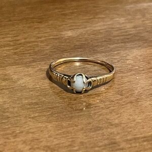 10k gold “Moonstone” VTG ring